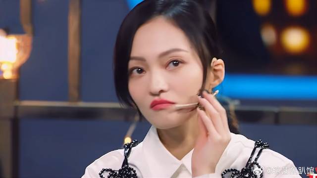 张韶涵首次谈自己家庭，被亲情背叛，把悲愤化作力量！