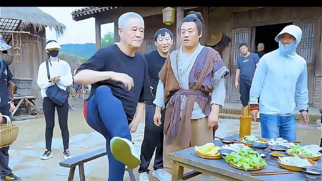 赵本山小品为何百看不厌，骨子里的幽默感成就经典