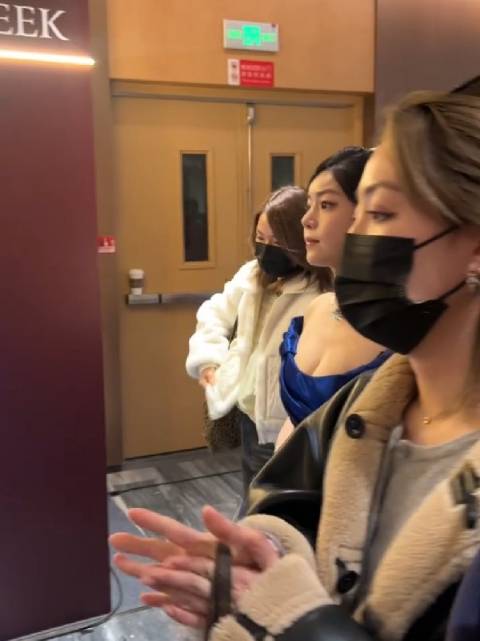 美成啥了陈妍希！ 我也是女生啊 对我有点防备好不