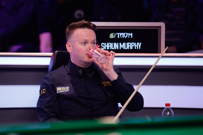 张安达玉山告捷晋级32强，携傅家俊主场捍卫中国斯诺克荣耀