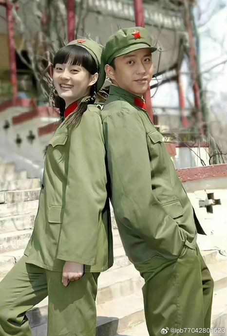 孙俪和邓超是在哪部电视剧的拍摄期间相识相恋的？