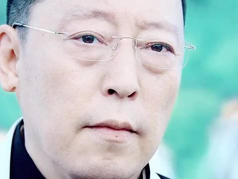 这是倪大红最高光的时刻！子弹看到他都绕着飞！