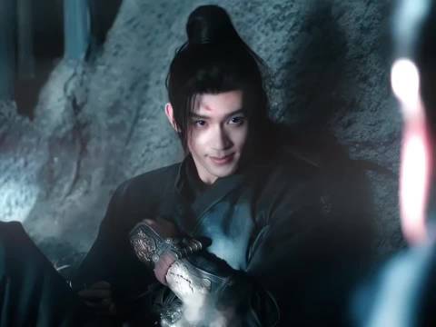 反而呢 激发了我的凌虐欲 在牢里也盯着长玉下半脸看 其实世子只想被长玉打