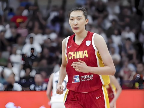 不是王思雨，不是韩旭！中国女篮输15分，有1人要负主要责任