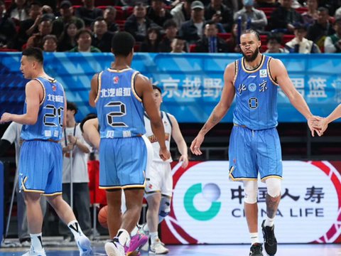 北京首钢拒绝输球！全力击败广州男篮，麦基对位徐昕，央视直播