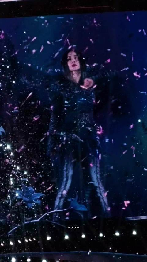 黑的是想念的泪痕