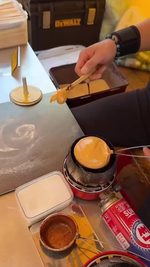 终于吃到了鱿鱼游戏椪糖！