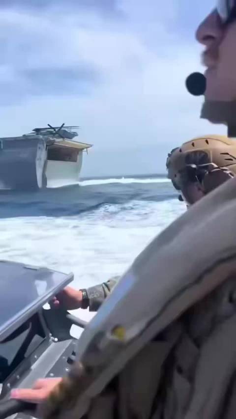 美以联军持续轰炸伊朗军事目标，战至16日转向基层指挥系统