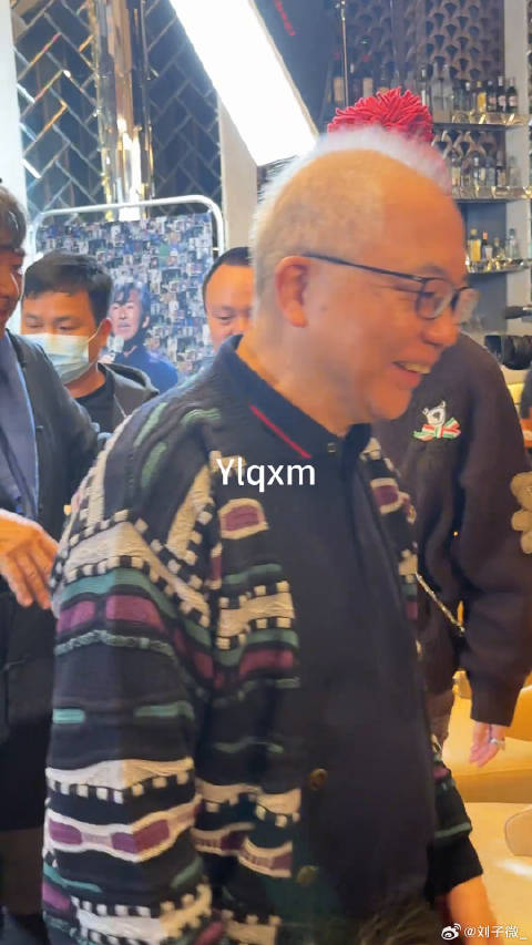 76岁叶倩文 恩爱同框 sally姐好美