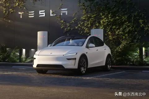 1月销量3.8万+ModelY凭啥还能打？新款升级干货，老车主实测吐槽