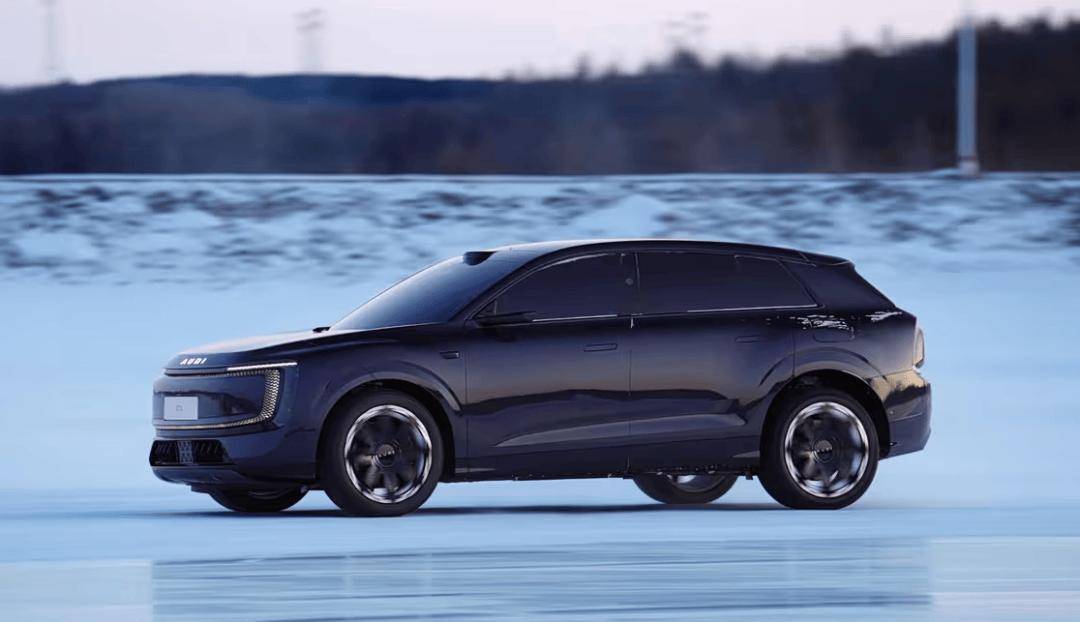 奥迪E7X量产版亮相：大五座设计配751km长续航，上半年上市引期待