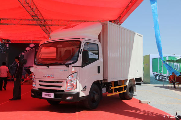 江铃全新高端旗舰轻卡 凯锐800车型简介