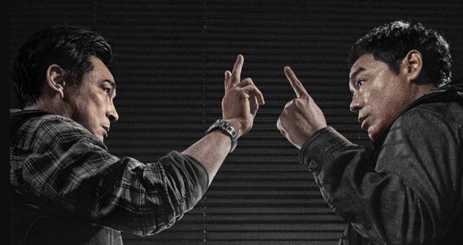 刘青云、吴镇宇强强联手，虽是翻拍之作，但完成度较高