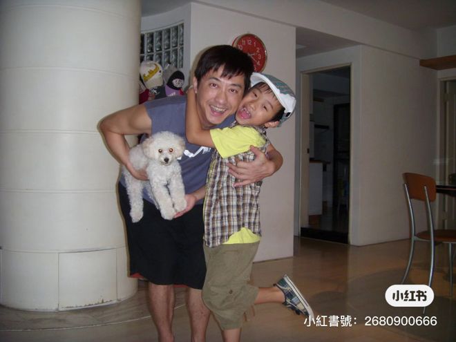 庾澄庆63岁生日 小哈利暖心告白晒惊喜合照