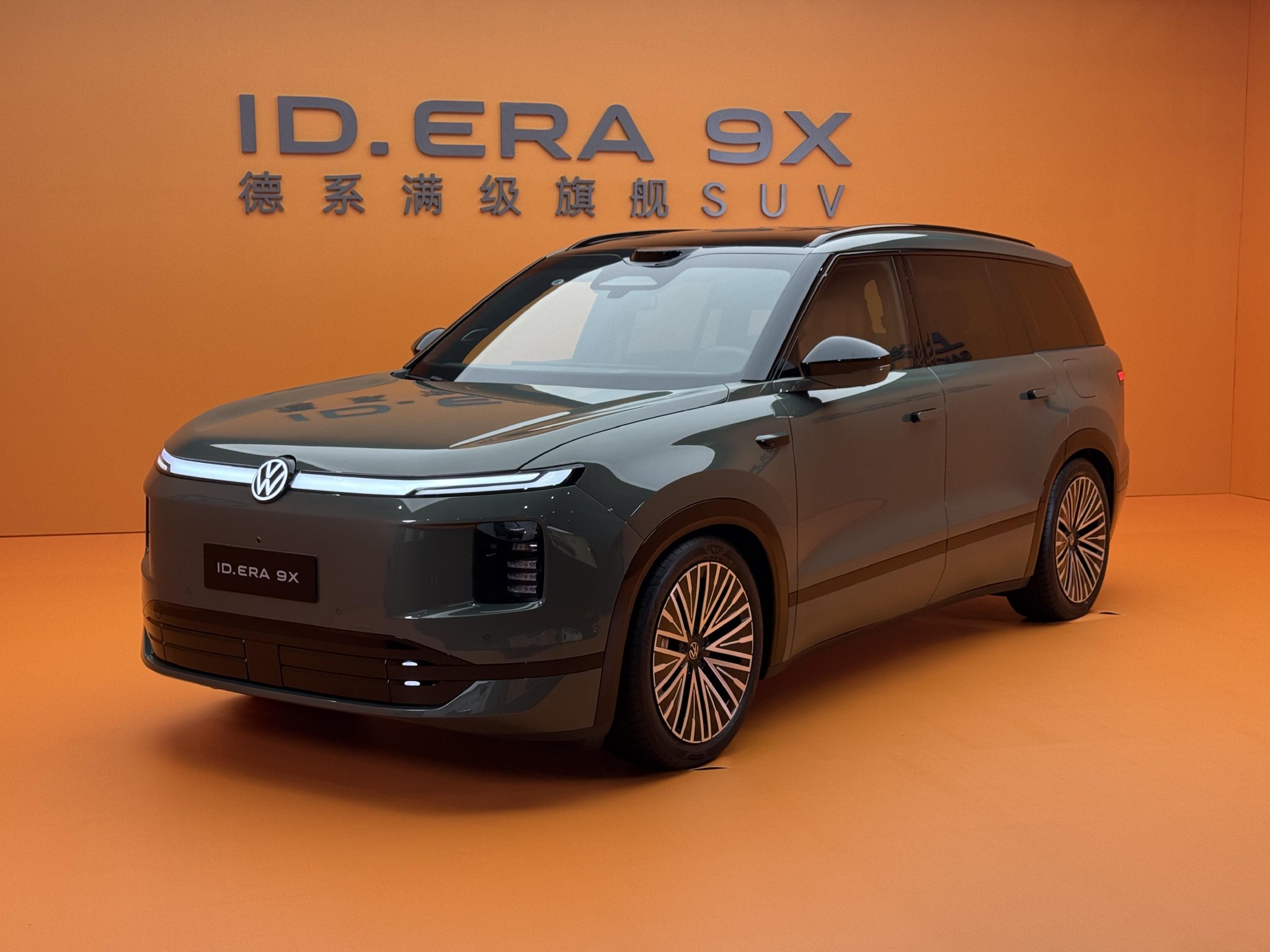 合资2.0落地 上汽大众以ID.ERA 9X打响新能源反攻战|suv|上汽大众|内饰|大众|底盘|德系|新车