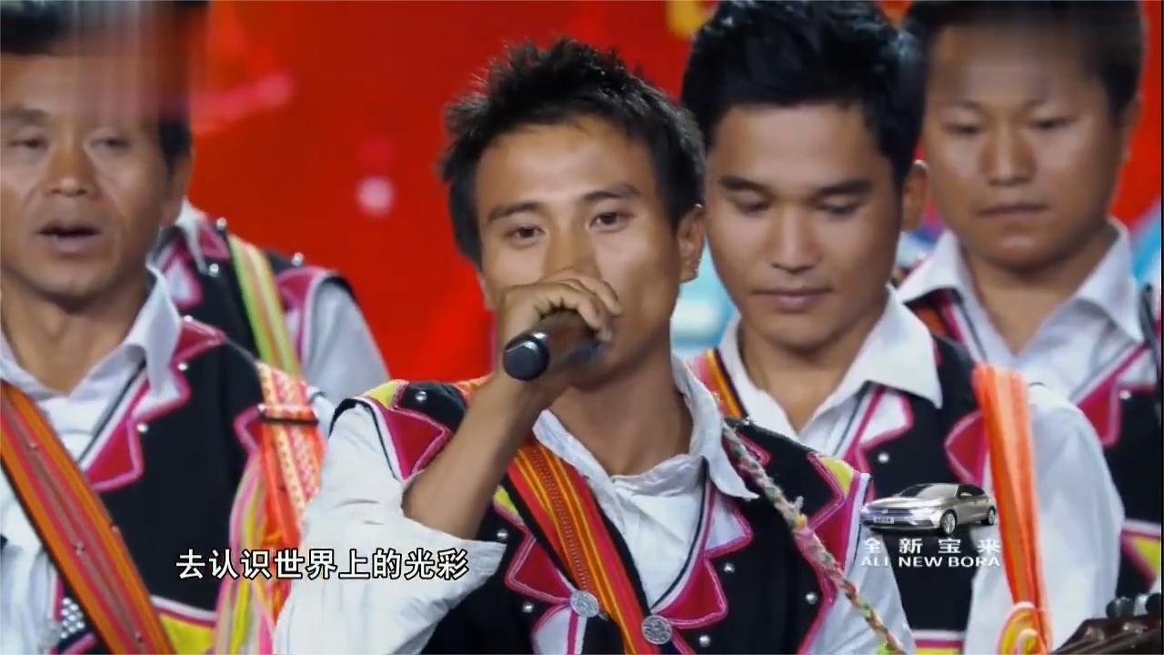 出彩中国人：四岁娃娃没人教，打鼓倒是打的很棒，让撒贝宁问懵圈