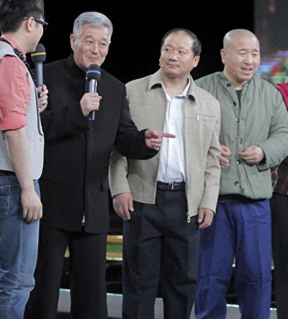 赵本山洋徒弟，北大毕业来自乌克兰，娶中国娇妻，已融入中国生活