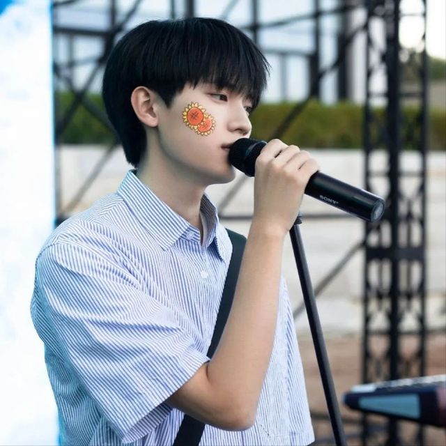 周翊然身材越来越好，口碑却急转直下？升咖于他而言未必是好事