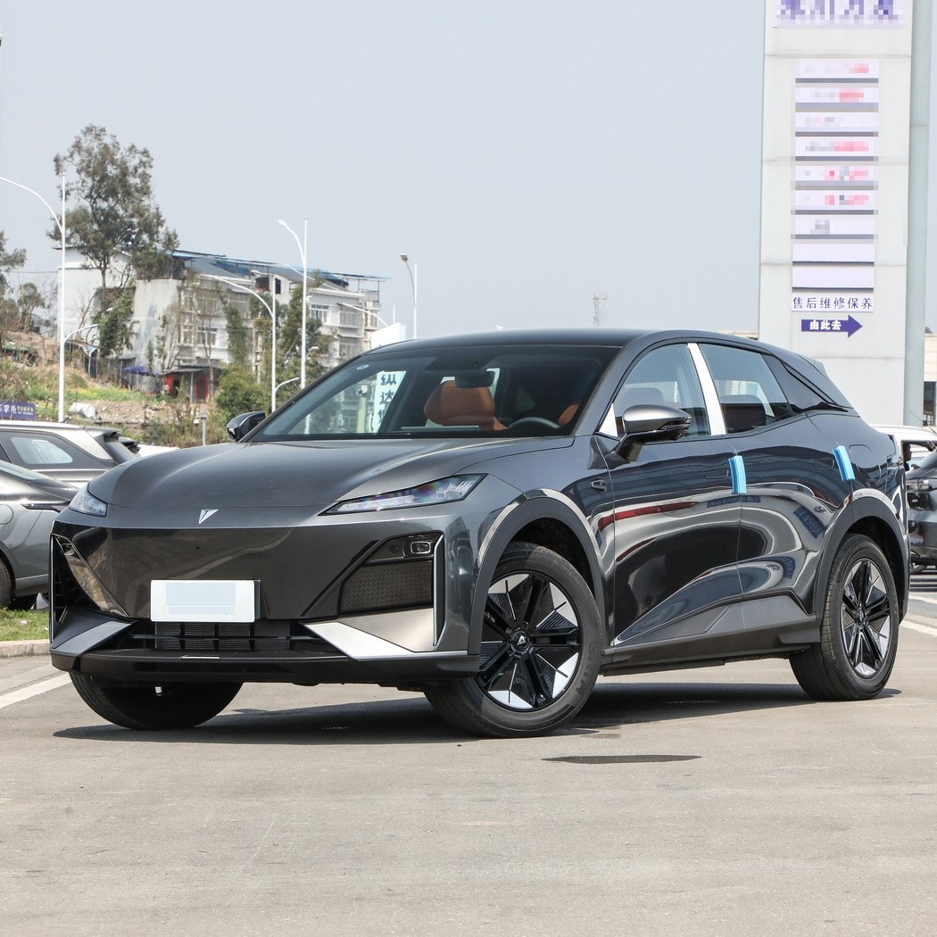 30万内纯电中型SUV四选一：智能驾控与实用主义的较量