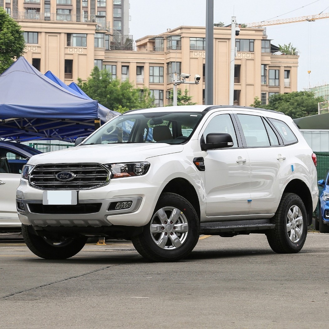 40万内三款实力派中型SUV：硬派越野、插混家用、纯电驾趣怎么选？