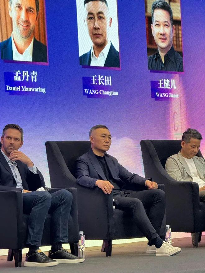 重磅官宣！张艺谋执导电影版《三体》