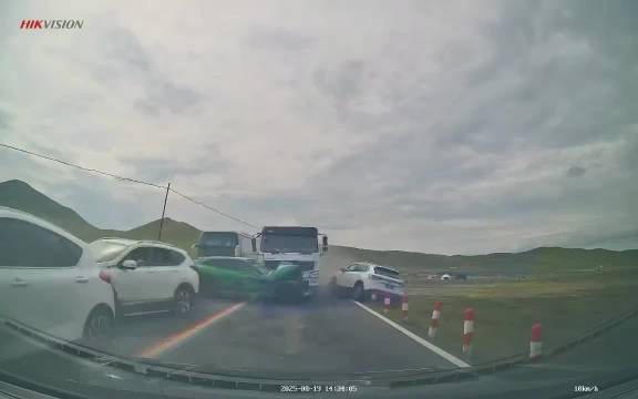 小米SU7搭载2200MPa超强钢获科技一等奖