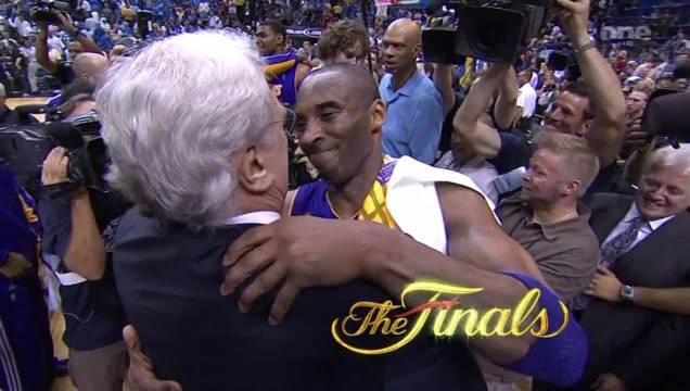 菲尔·杰克逊执教生涯第10次夺冠，超越奥尔巴赫独享历史第一