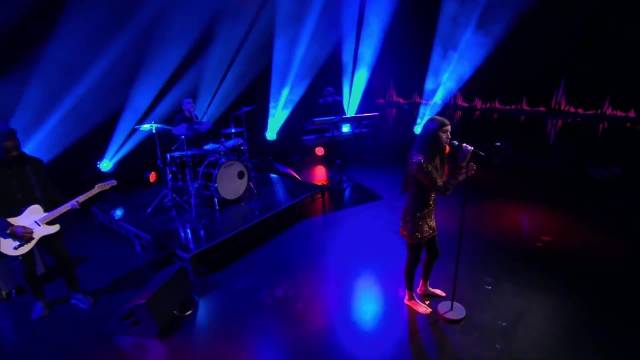 12岁爵士女孩Angelina Jordan演绎《Shield》展现超越年龄才华