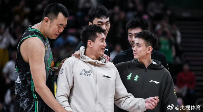 辽篮六连胜，郭艾伦笑领冠军戒却无缘对战旧主