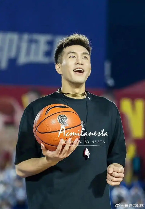 像前交叉韧带撕裂这种伤病，对郭艾伦未来的职业生涯会有什么影响？