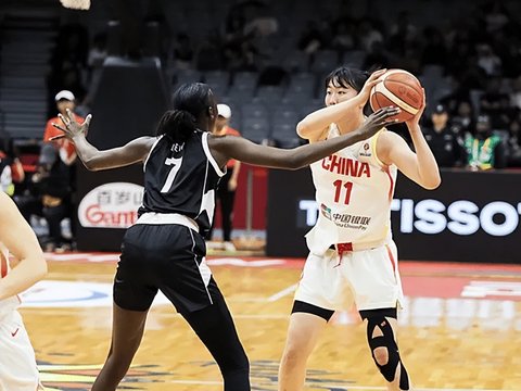 女篮世预赛不乏惊喜！韩旭张子宇制霸内线，3小将支撑后卫与锋线