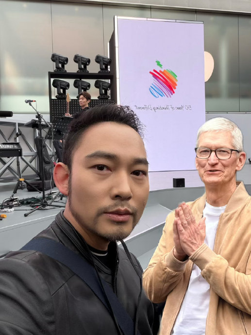 苹果公司为什么选择成都举办50周年庆典，并邀请吴艳妮等人？