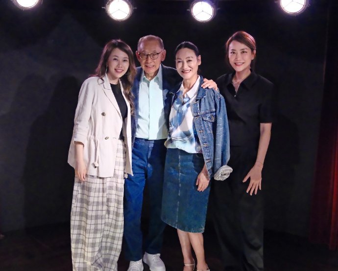 惠英红和英皇集团老板杨受成之间，有哪些感人的知遇之恩故事？