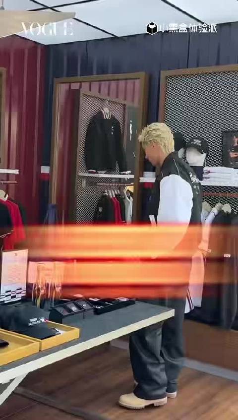 米卡父母均为赛车爱好者，家庭与赛车渊源深厚