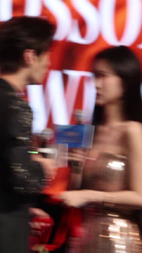 孟子义何与亮相香港影视展，互动引关注