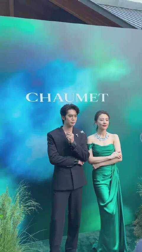 高圆圆、于适姐弟俩同框超级养眼！