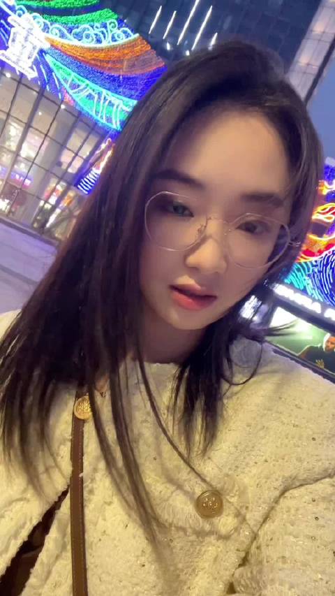 蔡依林发布《布拉格广场》新版单曲致谢