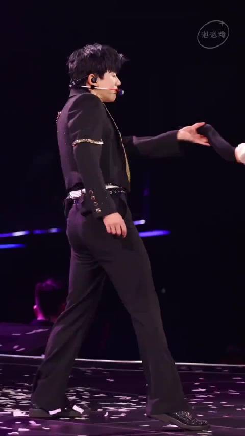 张绍刚灵魂拷问陈楚生张杰冠军争议