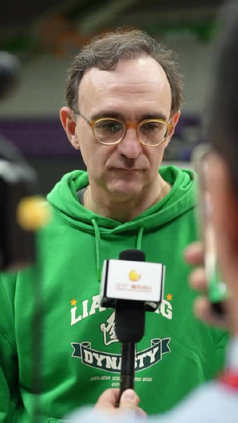 辽宁男篮主场迎战广州队，郭艾伦表现抢眼