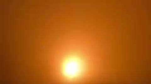 伊朗3月18日发射25枚导弹及百余无人机袭击以色列海湾地区