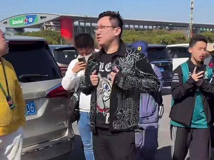 F1上海站Mike携帕加尼Huayra R登场