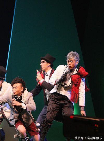 田曦薇胡一天吻戏路透曝光:即兴反应才是演技的最高境界