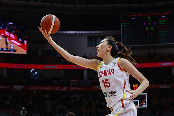 中国女篮击败巴西,4胜1负结束世预赛