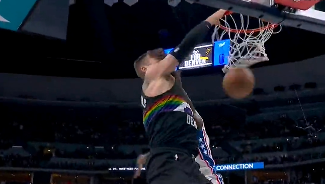 神兵天降！瓦兰拉开单打隔扣博纳，掘金已领先76人21分