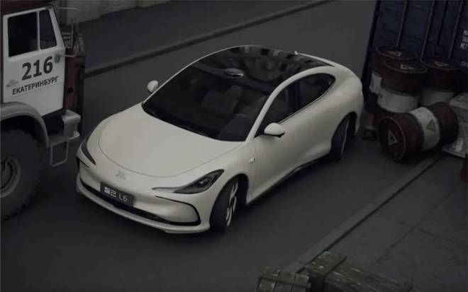 智己汽车，开始“横行”