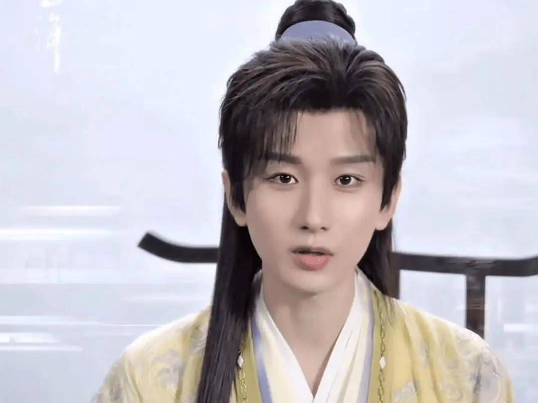 网友点评许我耀眼赵露思,处处不提,处处在点成毅