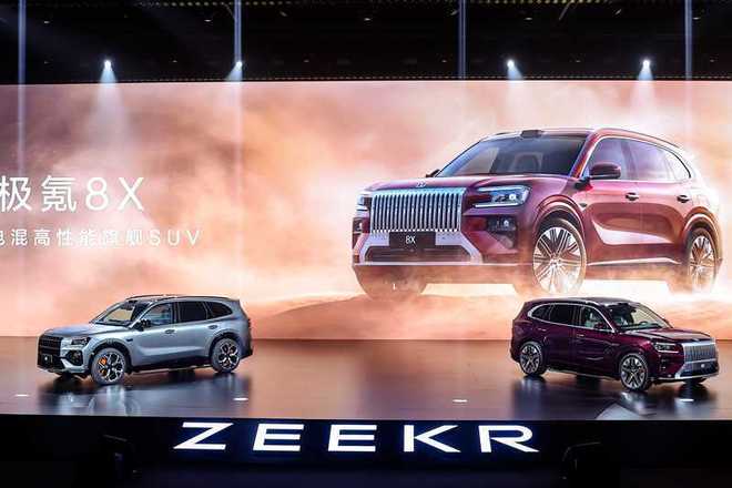 极氪8X预售37.68万起，40万级插混SUV怎么选更实在？