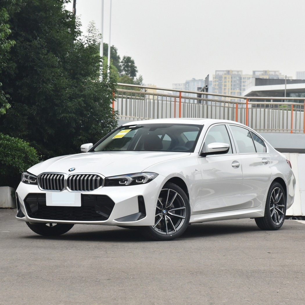 30万内中型轿车优选：宝马3系、福特蒙迪欧与别克君越深度对比