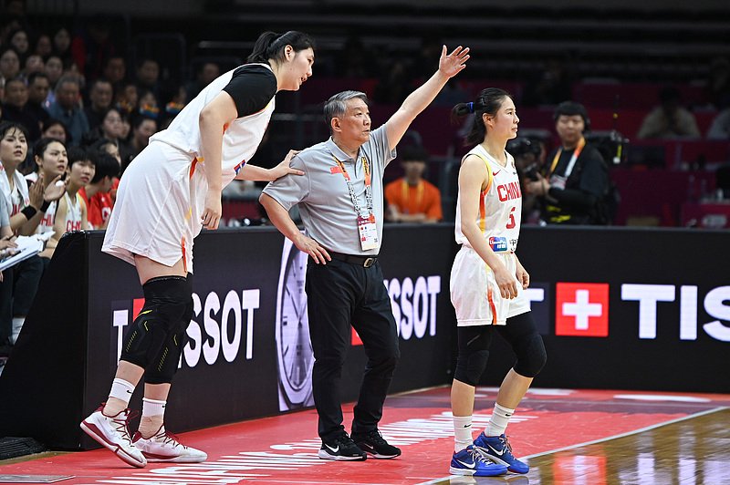 晋级世界杯的中国女篮还有课题待破解：如何激活“三塔”+如何打开外线