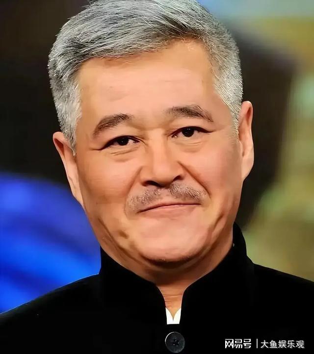 69岁赵本山彻底隐退，女儿亲口证实:他不出来了，日常只跑步遛鸟